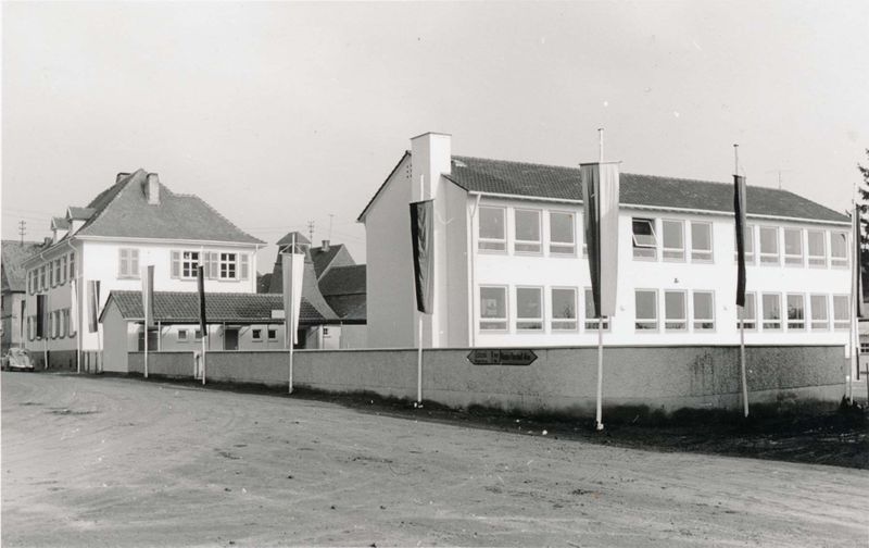 Datei:Rhm Schule 1956.jpg